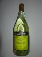 Frizzantino Bianco Amabile La Caccaiatora белое полусладкое игристое вино 1,5 л